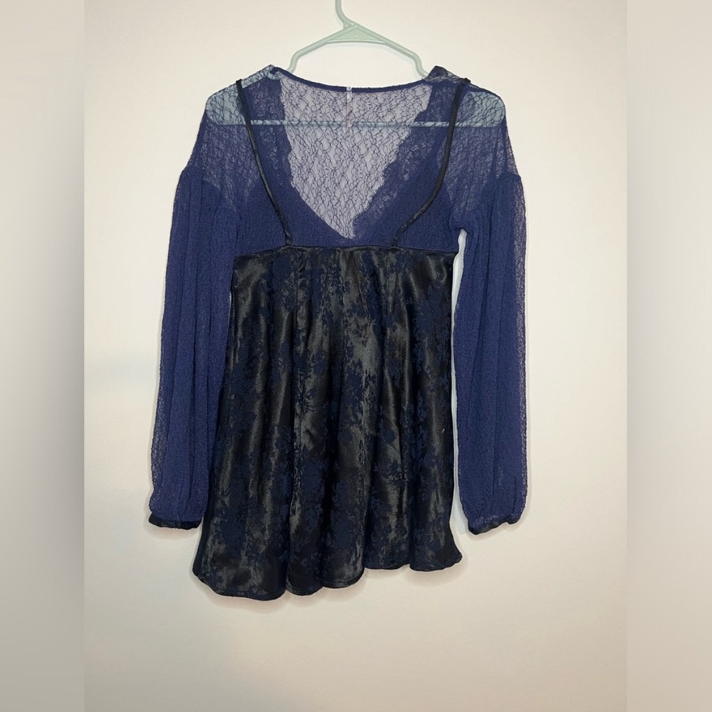 Free People - Lace Long Sleeve Top - Size XS - Picture 5 of 10